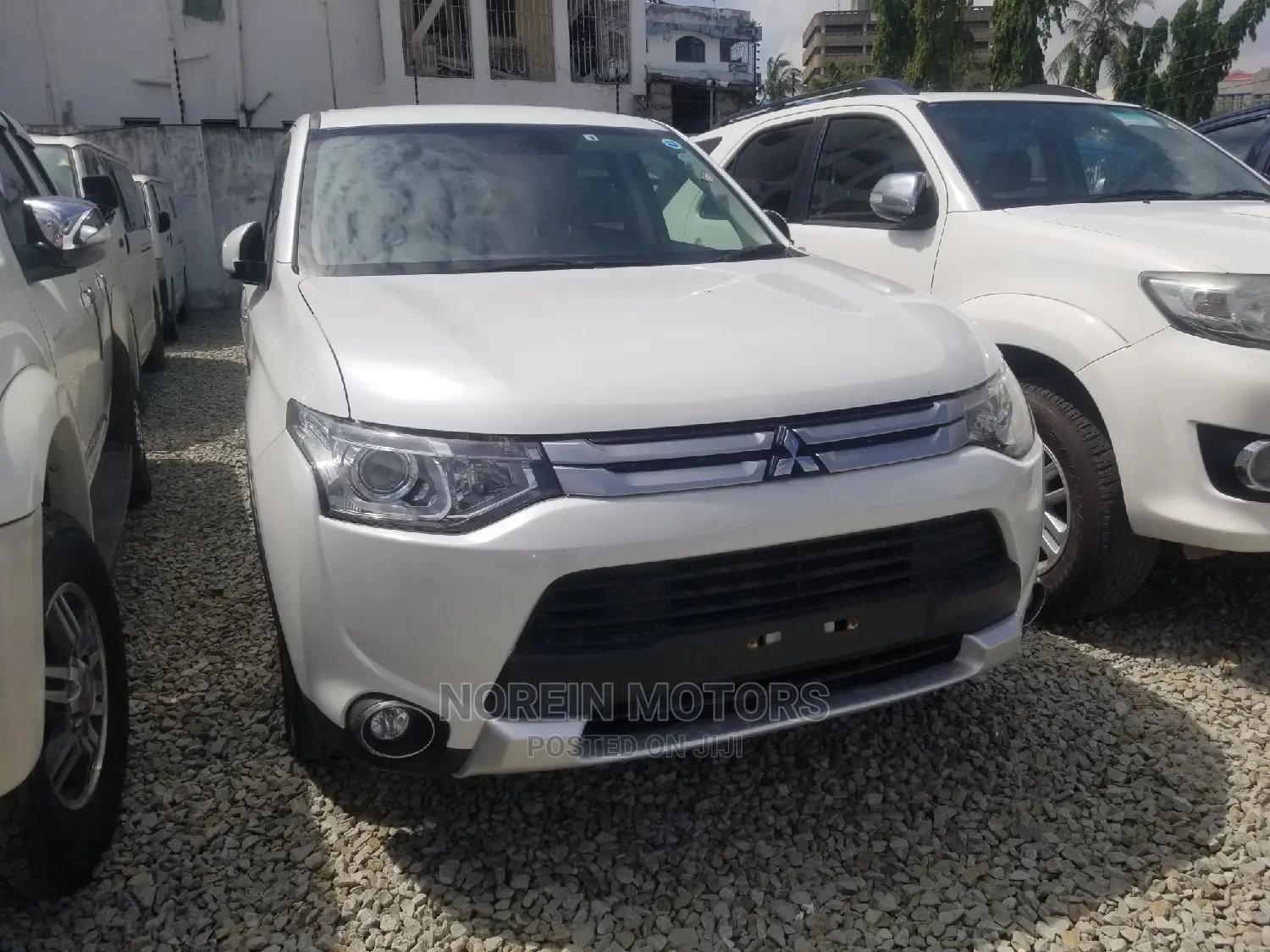 Mitsubishi Outlander 2014 Pearl