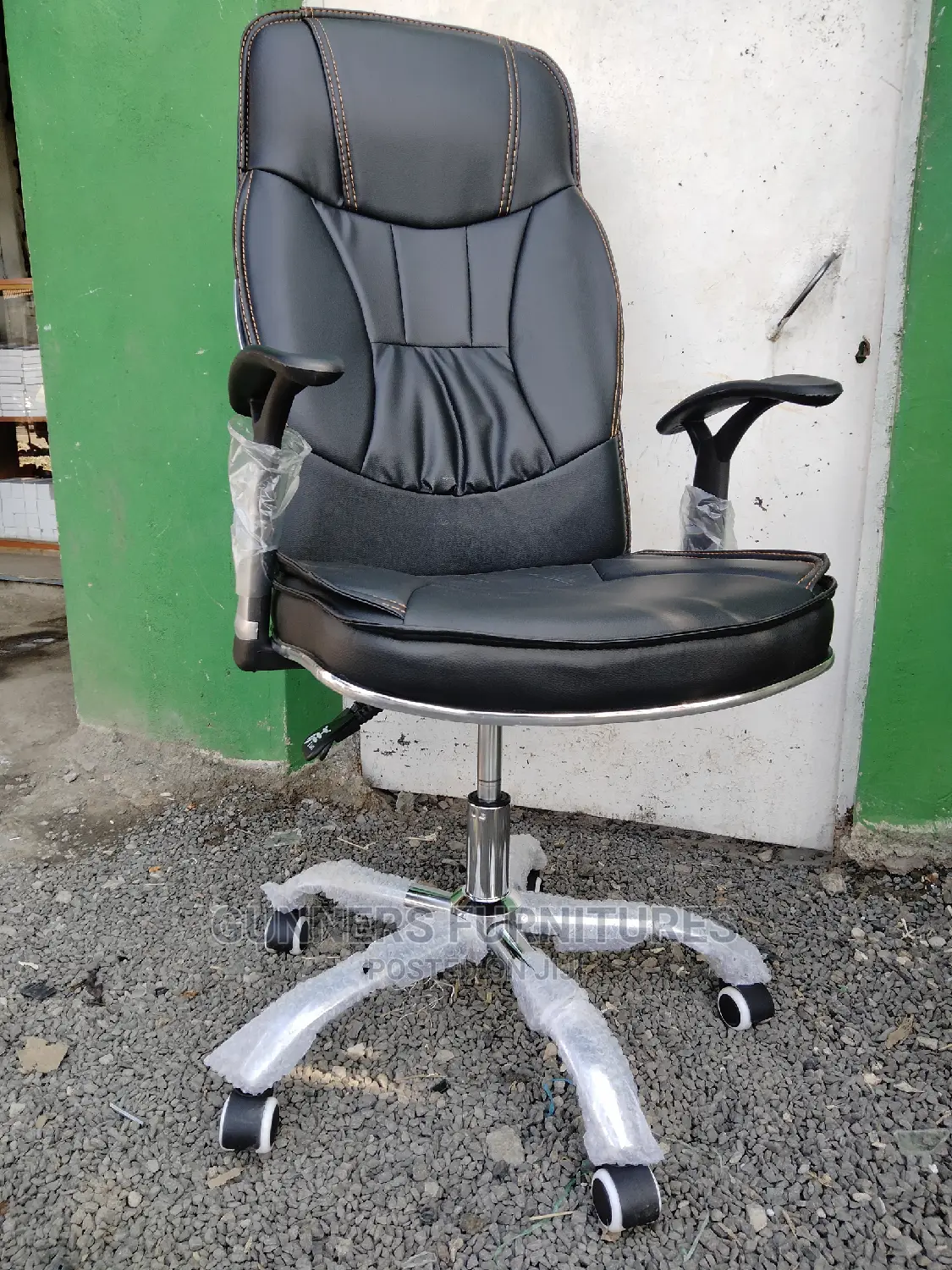 Executive Office Chairs.