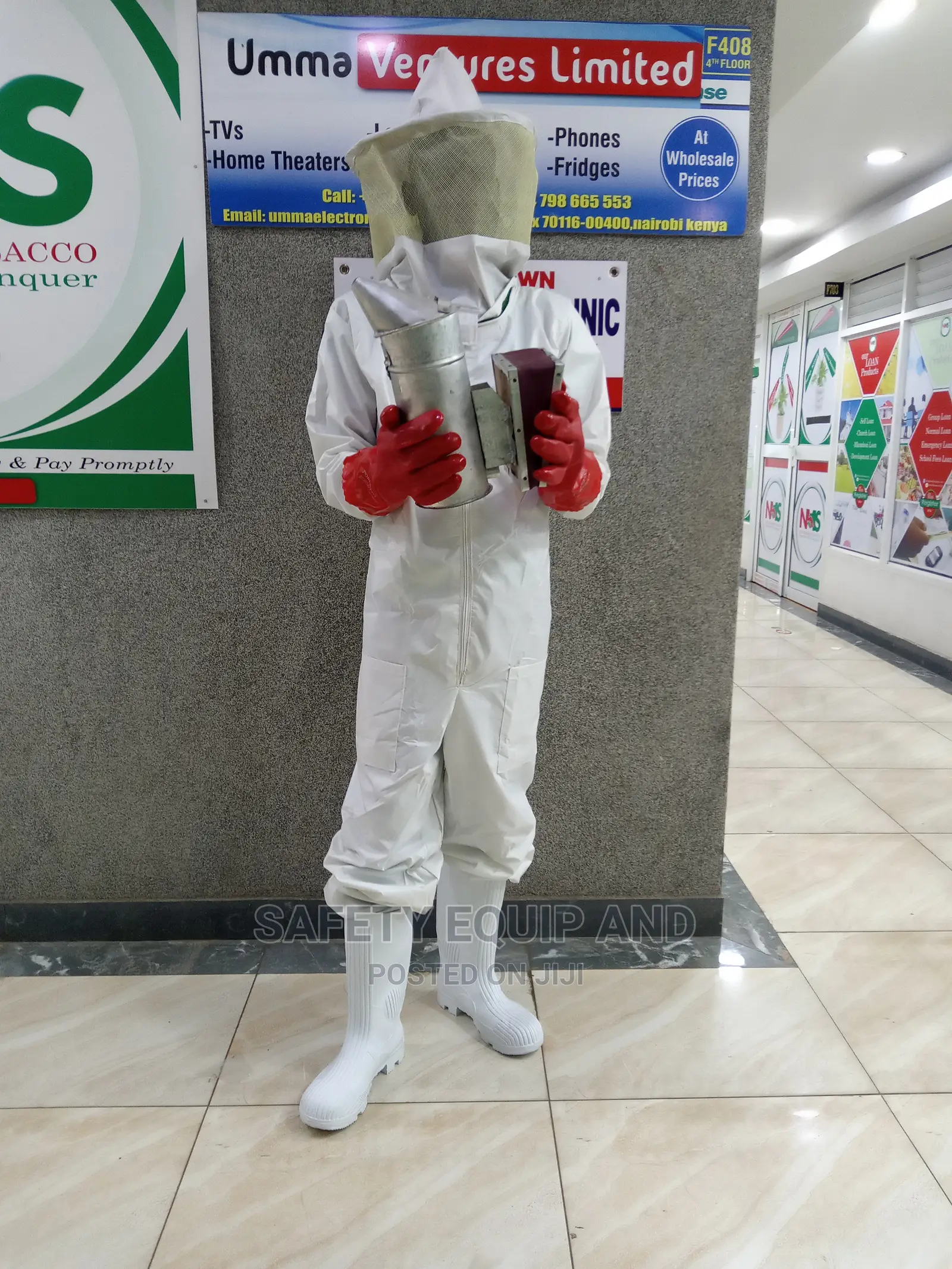 Bee Suits-White Waterproof With Mesh Ventilator