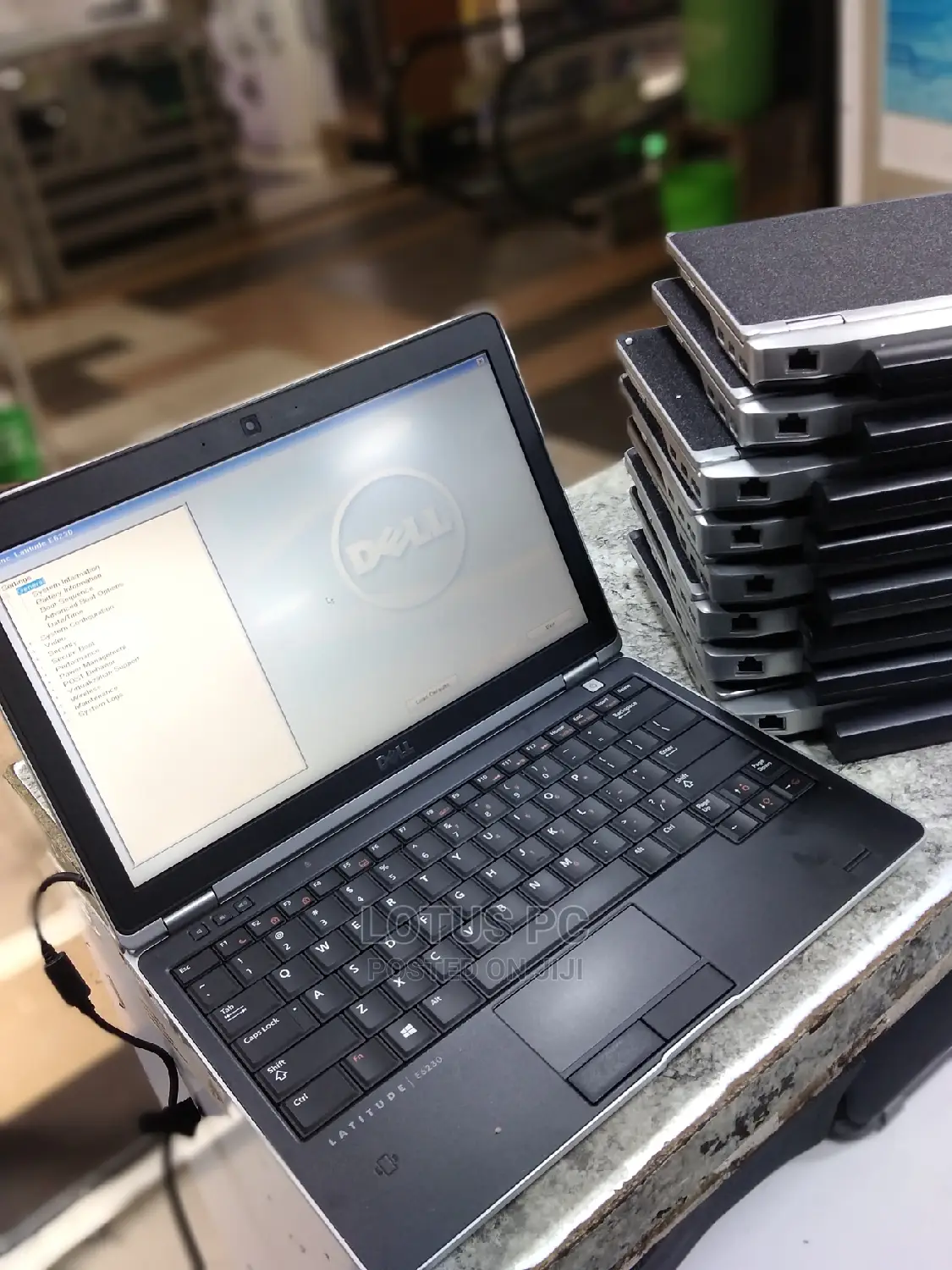 Laptop Dell Latitude E6220 4GB Intel Core I7 HDD 320GB