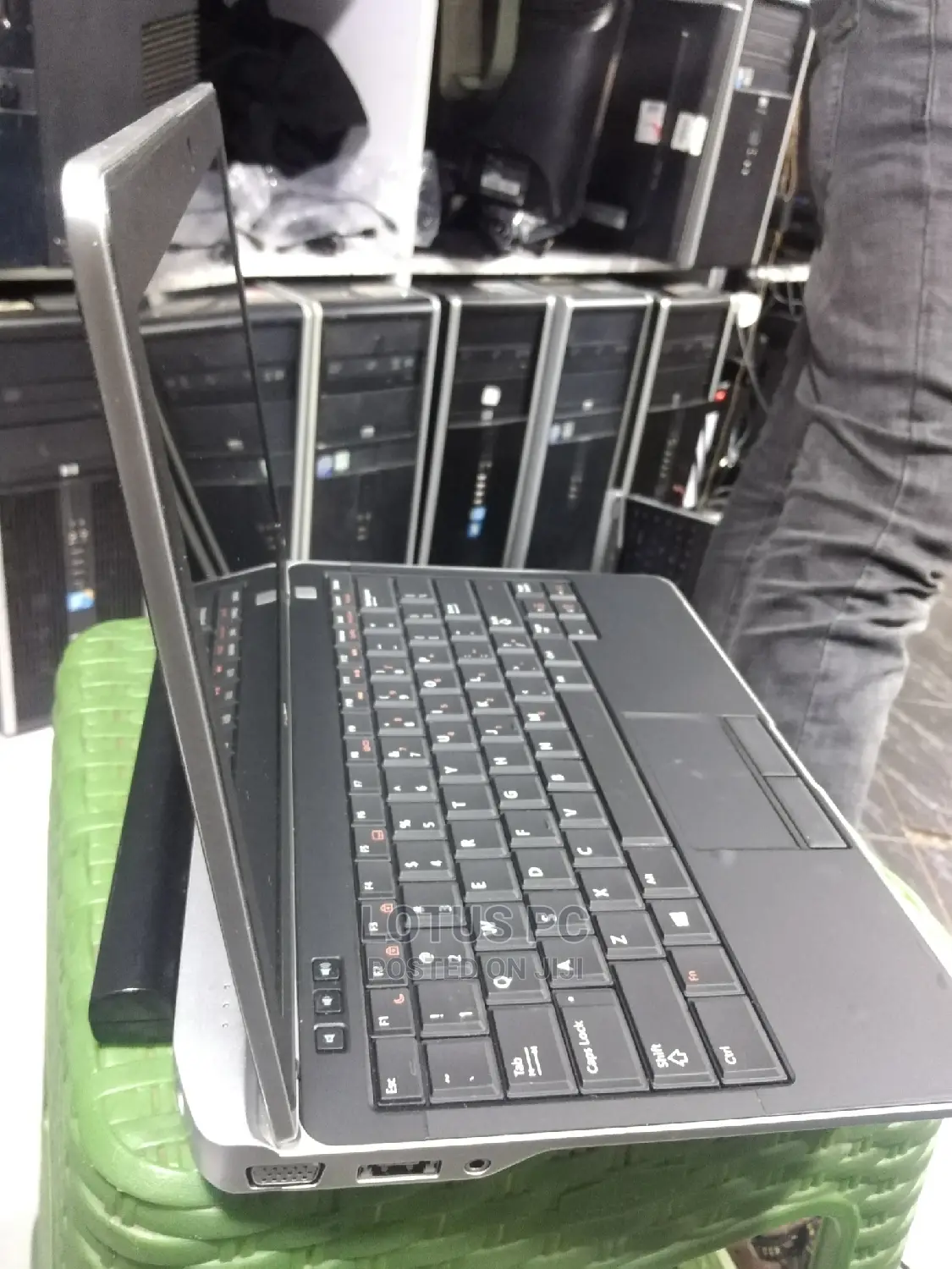 Laptop Dell Latitude E6220 4GB Intel Core I7 HDD 320GB