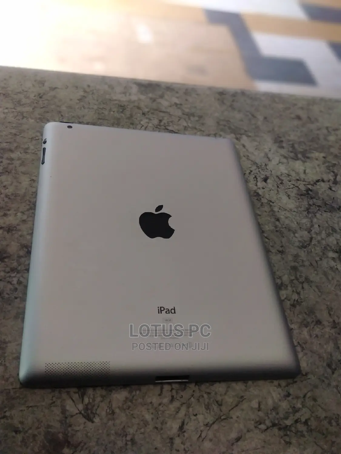 Apple iPad 2 Wi-Fi 16 GB Silver