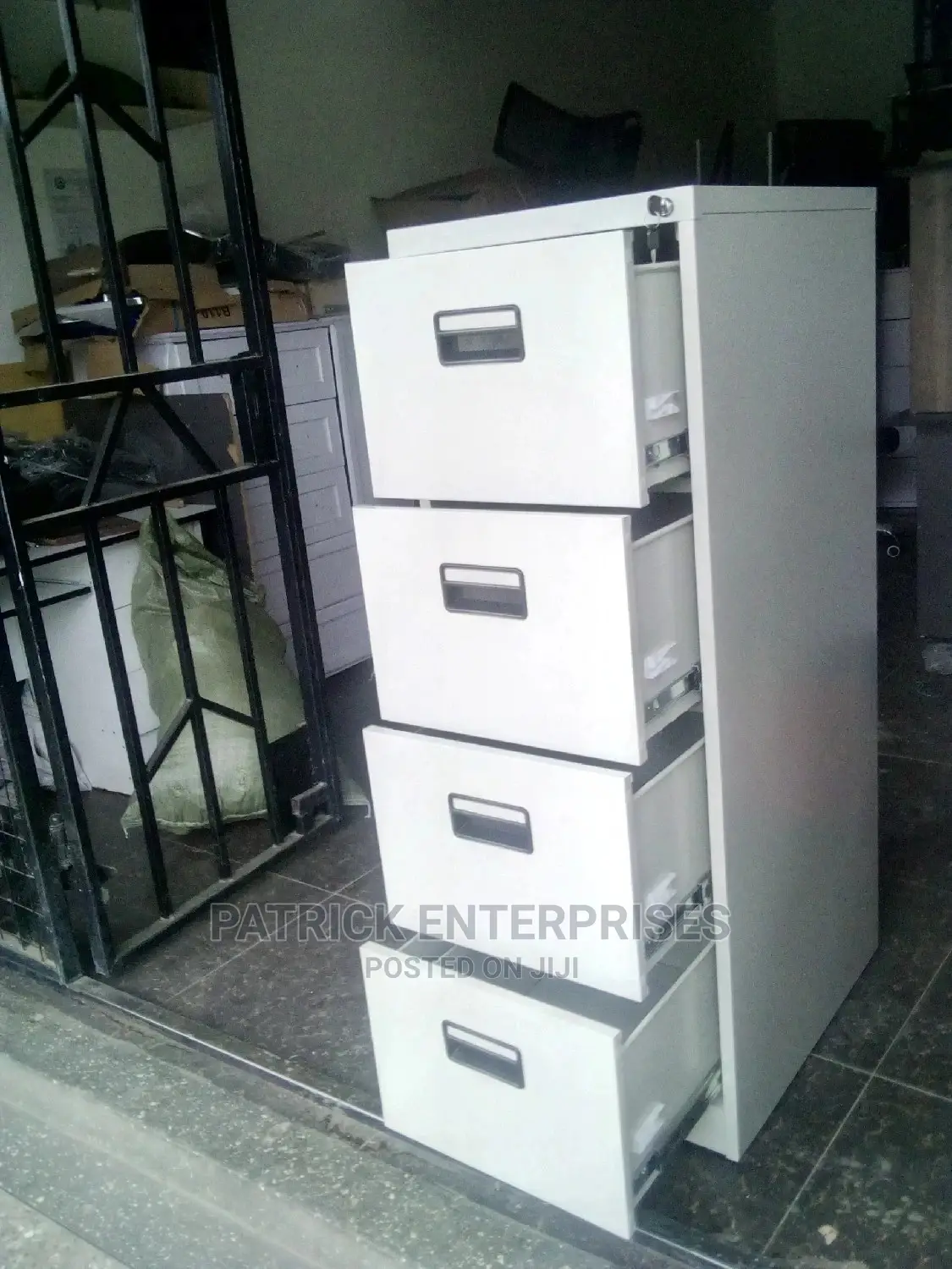 Metallic Filling Cabinet 4 Drawers