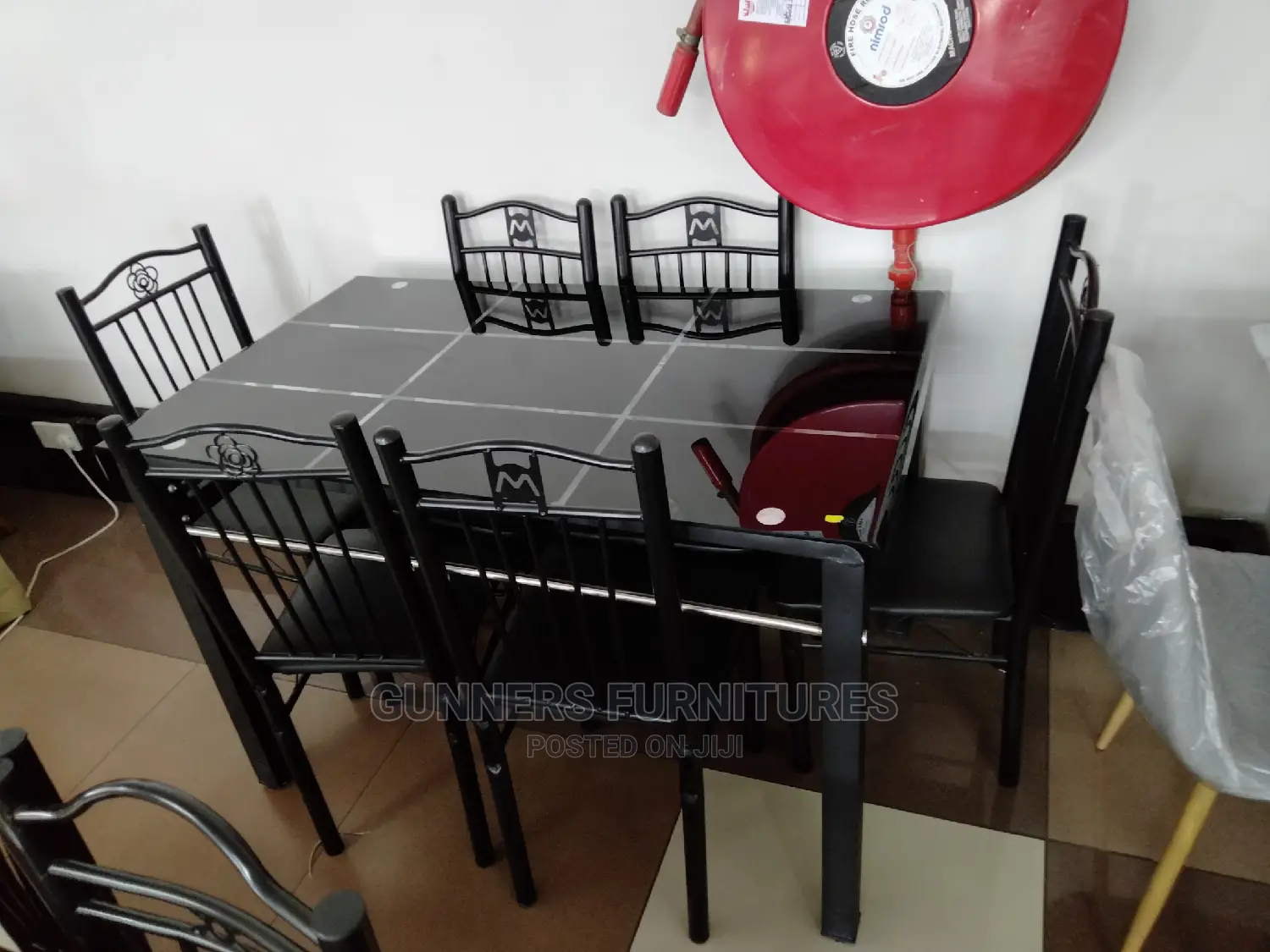 Dining Table Set.