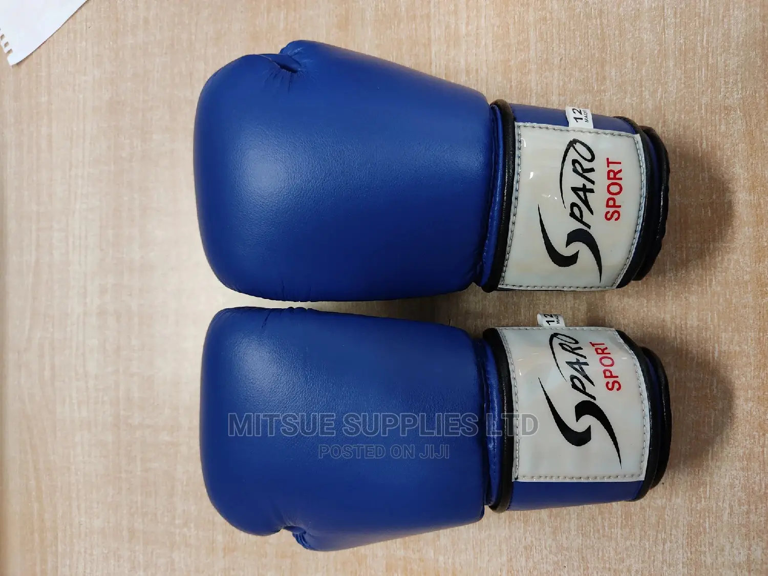 A Pair of Leather Boxing Gloves 12oz Blue