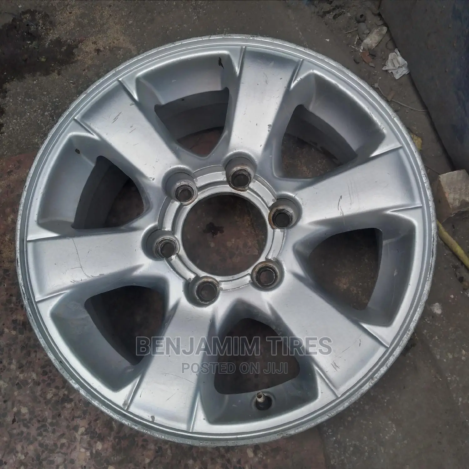 Original Rim Size 16 Inch for Isuzu D Max.