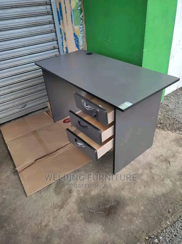 Office Desk/Study Table