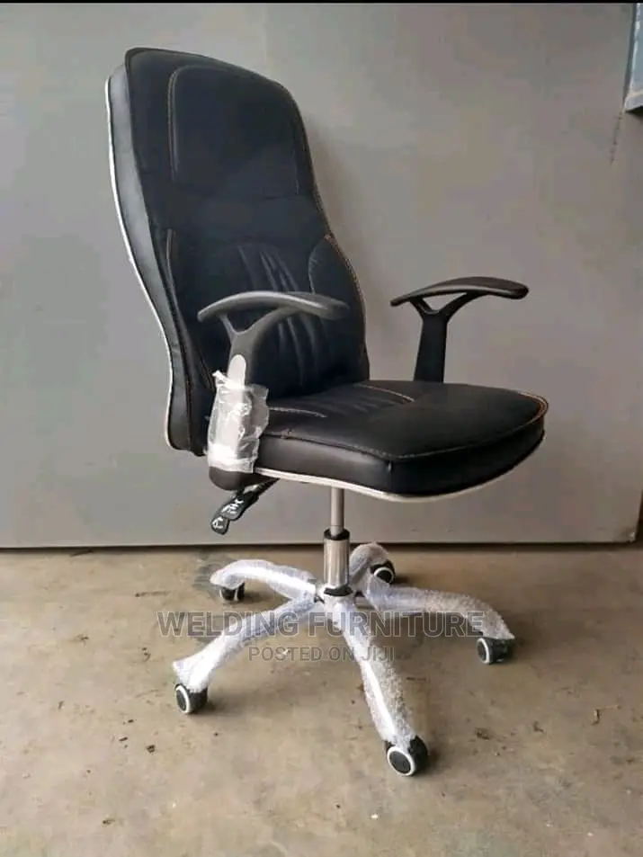 Leather Exclusive Chair
