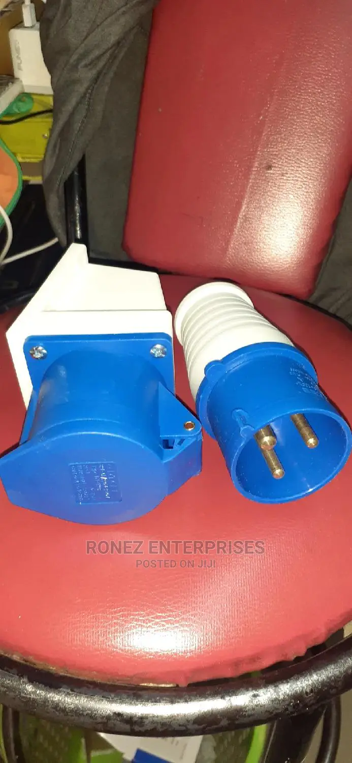 Industrial Socket 32amps 3pin
