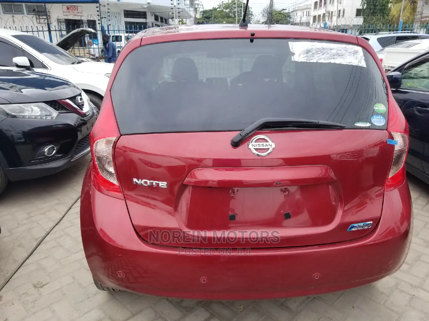 Nissan Note 2014 SV Premium Red