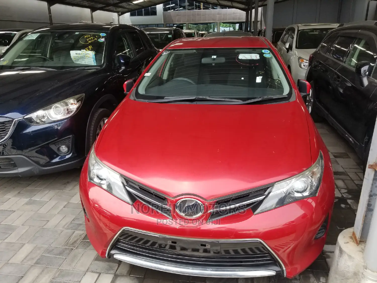 Toyota Auris 2015 Burgandy