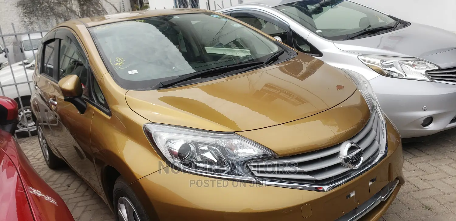 Nissan Note 2014 SV Premium Gold