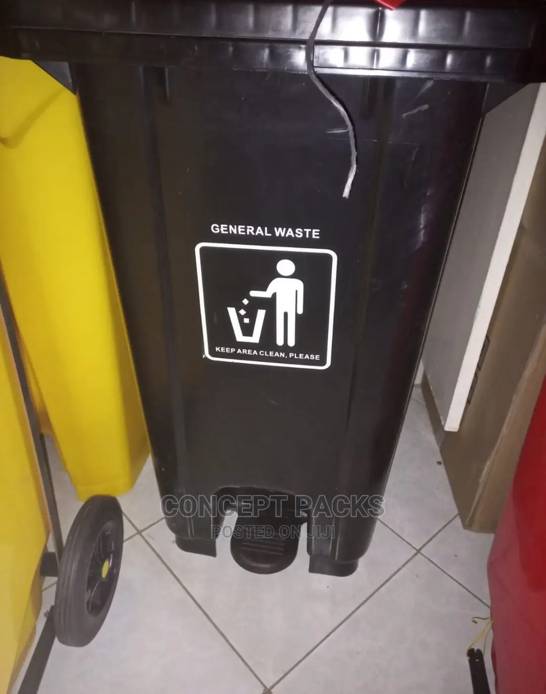 100ltr Heavy Duty Garbage Bin With Pedal Wheels