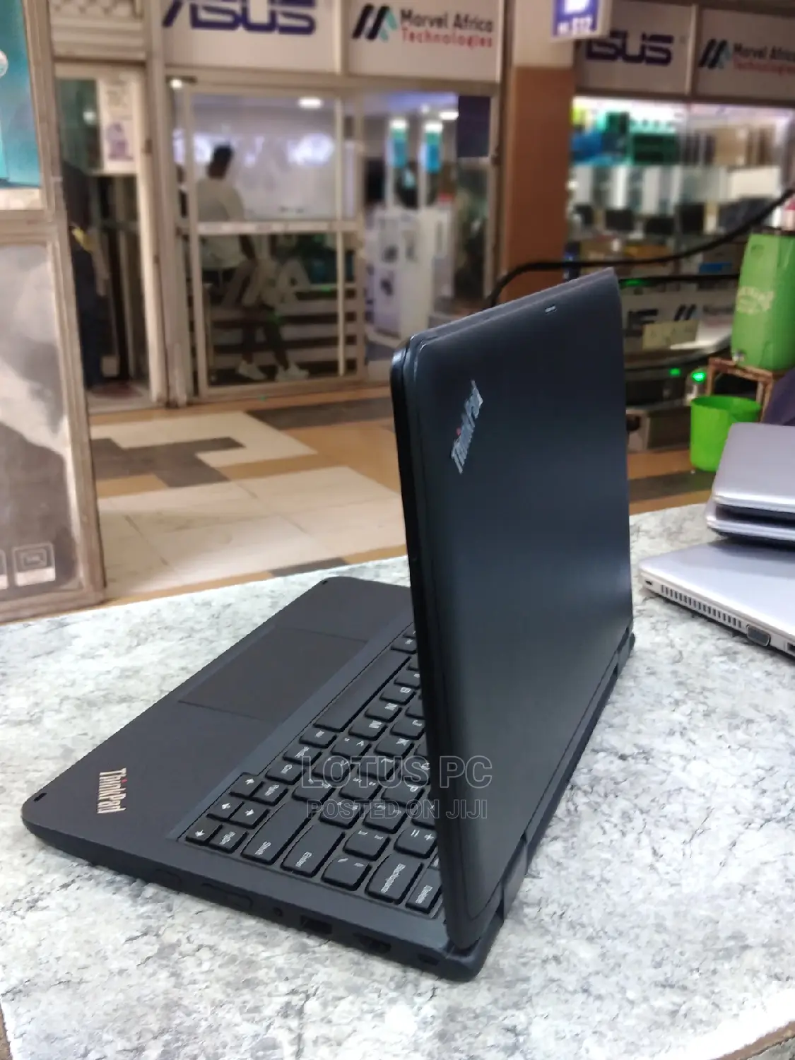Laptop Lenovo Yoga 11e 4GB Intel Celeron SSD 128GB