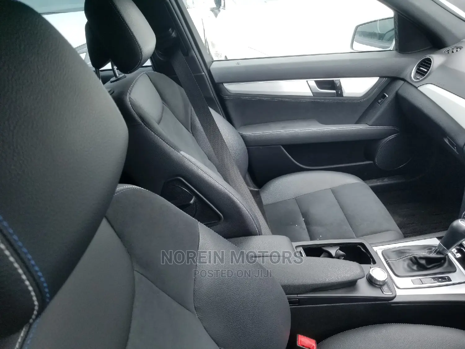 Mercedes-Benz C180 2014 Ivory