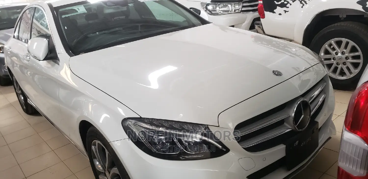 Mercedes-Benz C200 2015 Pearl