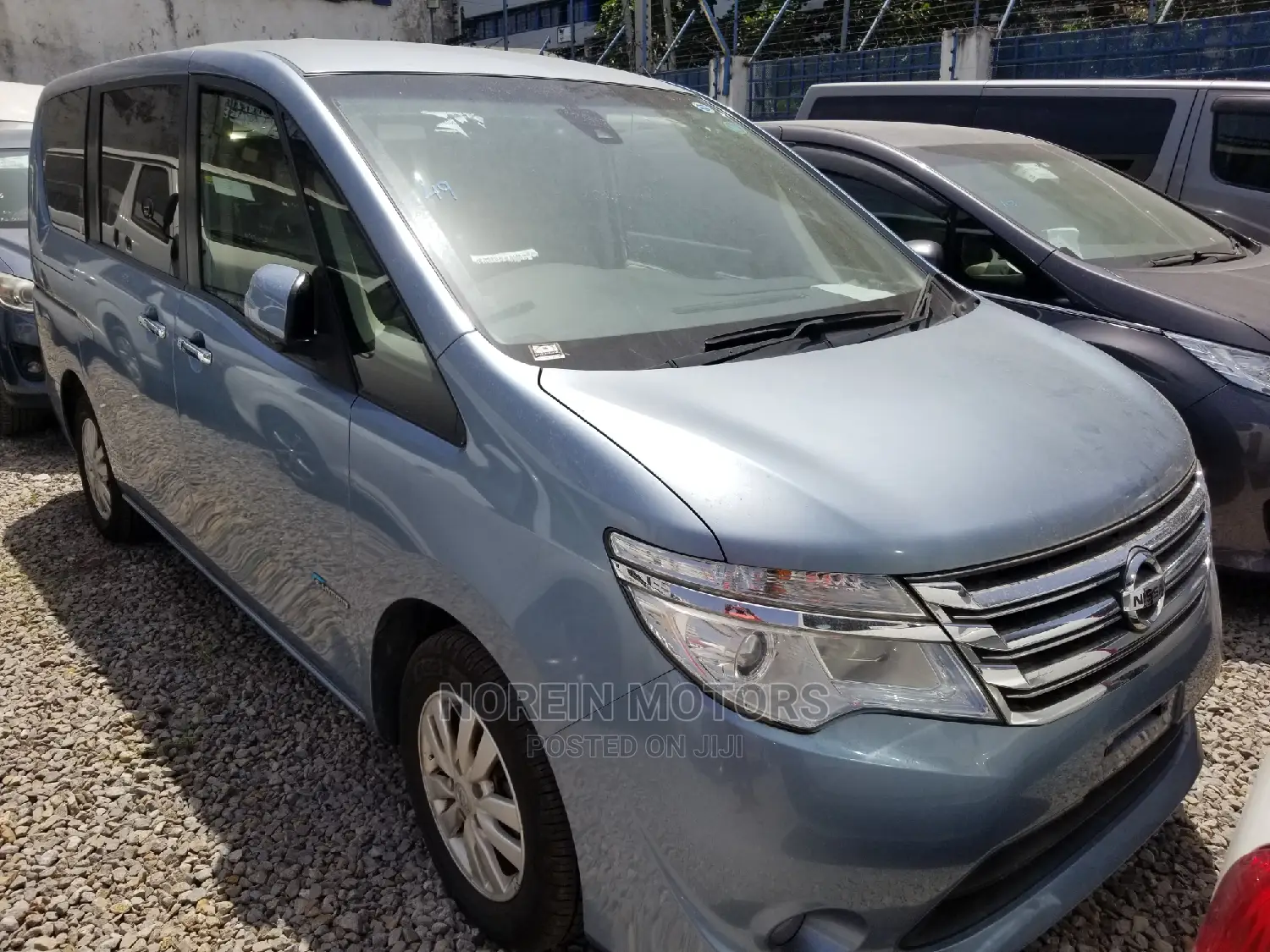 Nissan Serena 2014 Blue