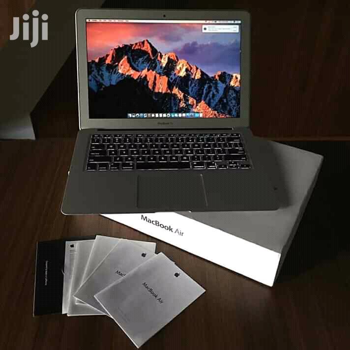 Apple Macbook Air 4GB Intel Core i5 SSD 256GB