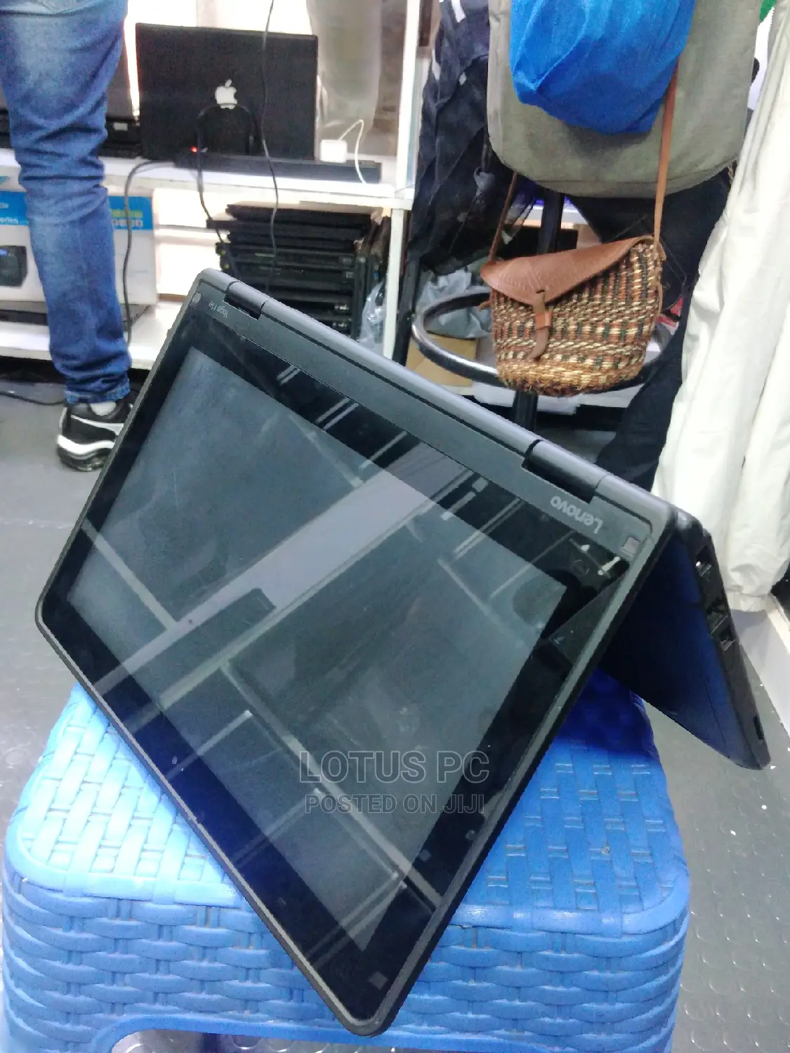 Laptop Lenovo ThinkPad Yoga 4GB Intel Celeron SSD 128GB