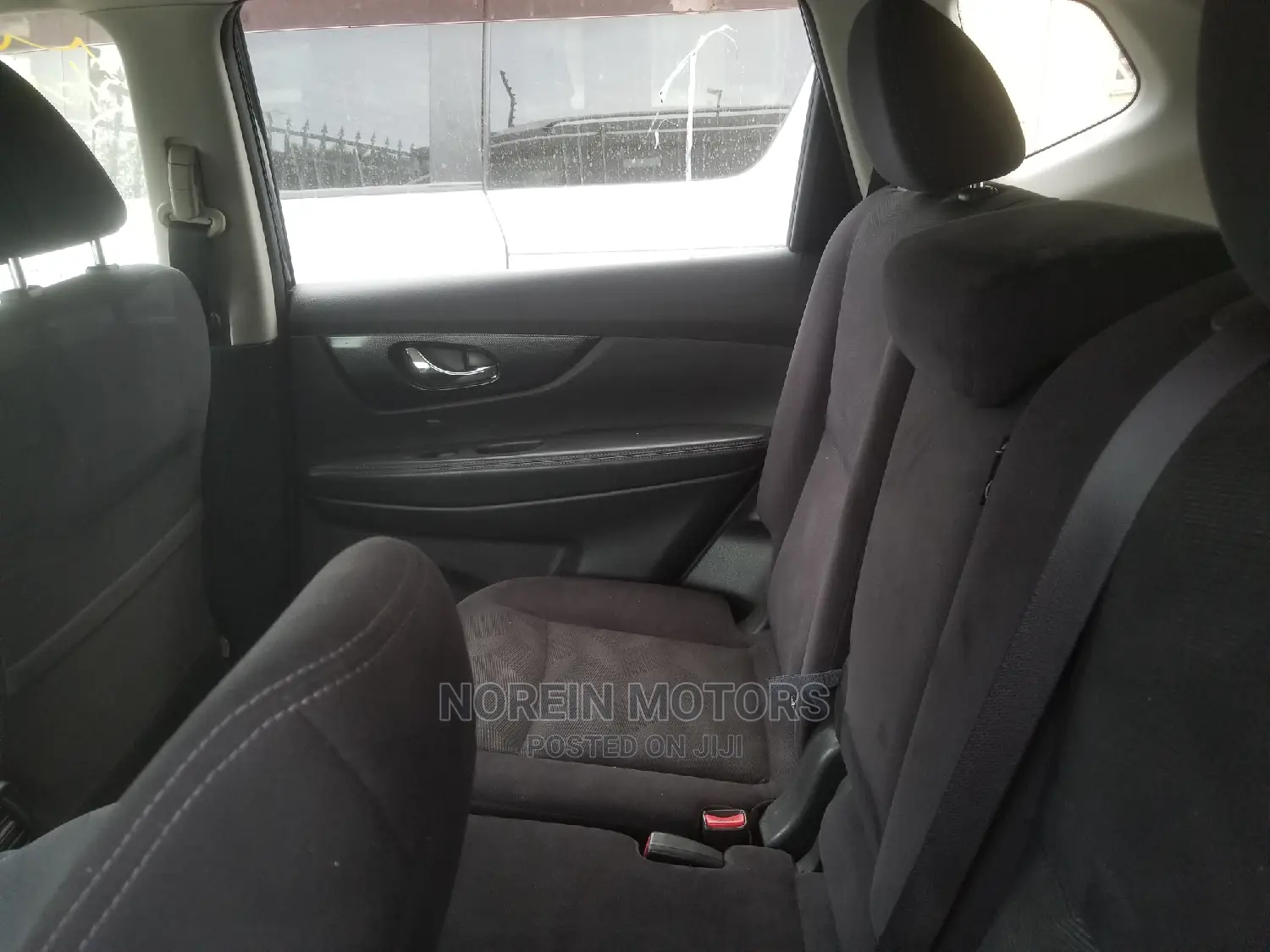 Nissan X-Trail 2014 SV Premium Black
