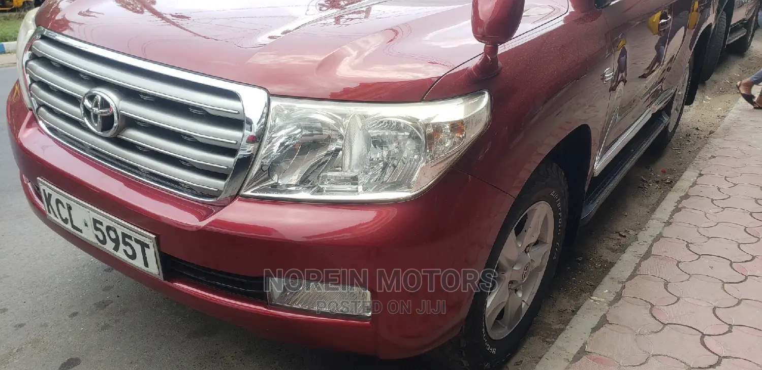 Toyota Land Cruiser 2009 Red