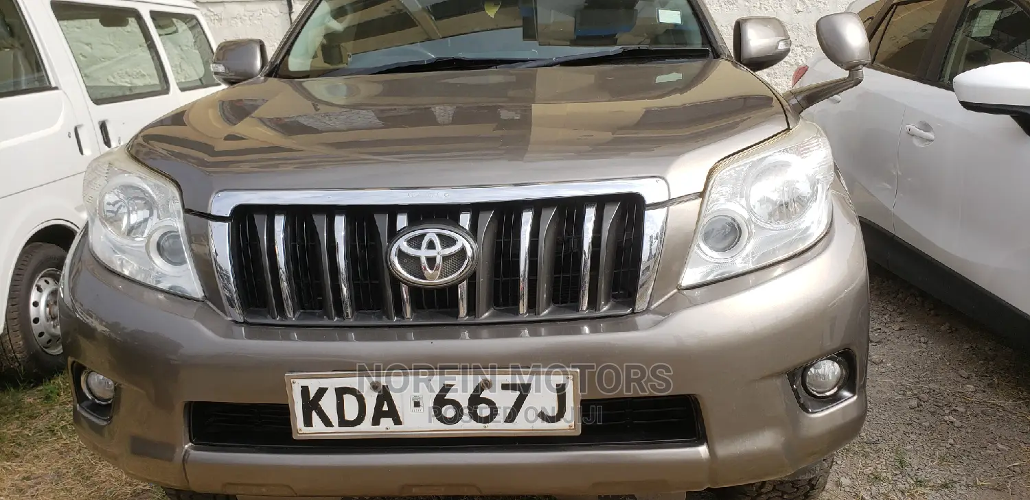 Toyota Land Cruiser Prado 2014 Gray