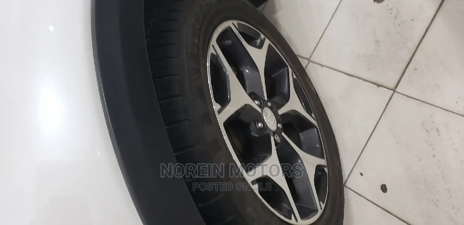 Subaru Forester 2015 Ivory
