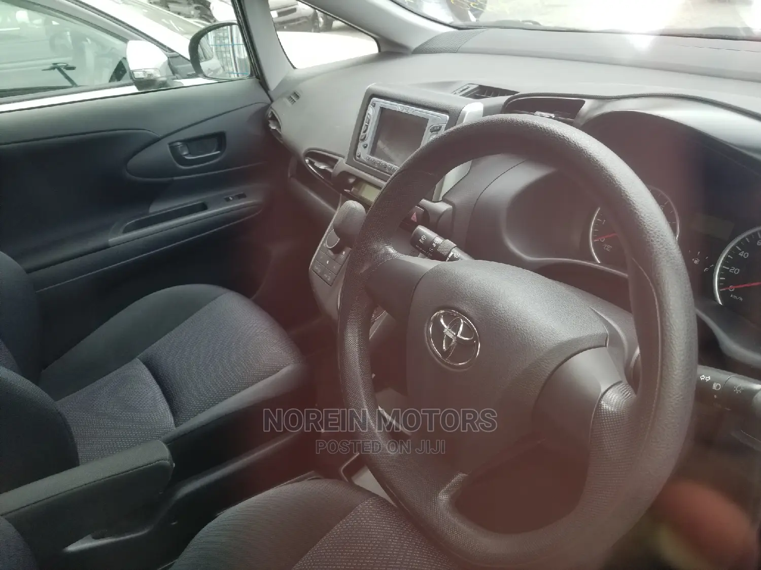 Toyota Wish 2014 Black