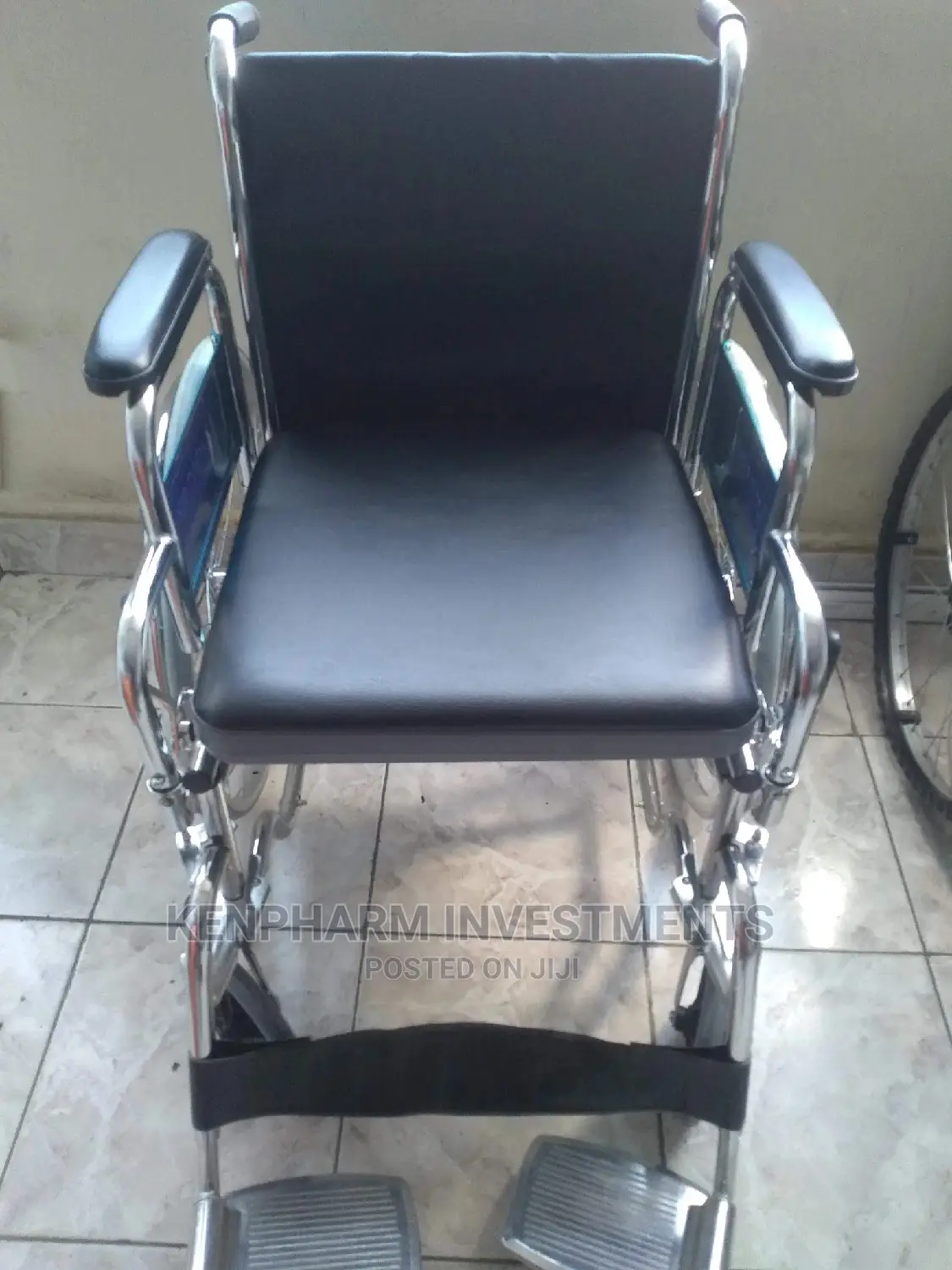 Standard Commode Wheelchair