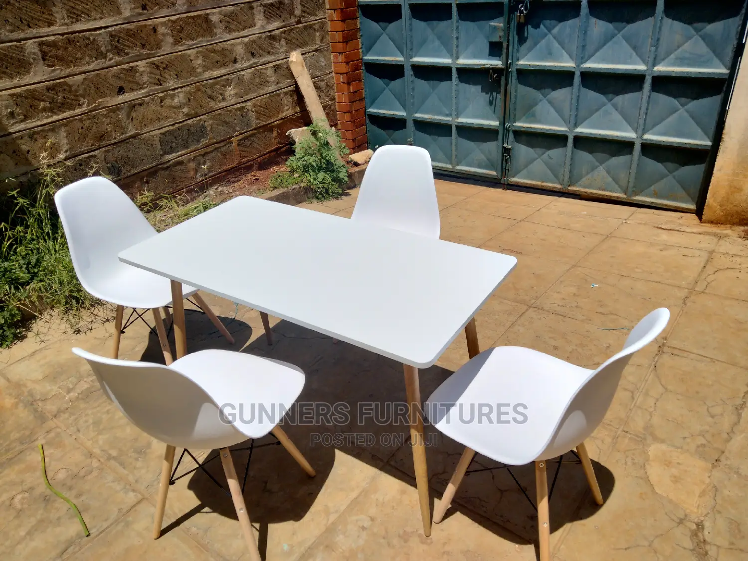 Aemes Table and Chairs.