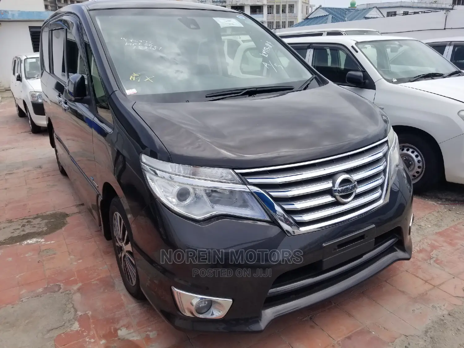 Nissan Serena 2014 Black