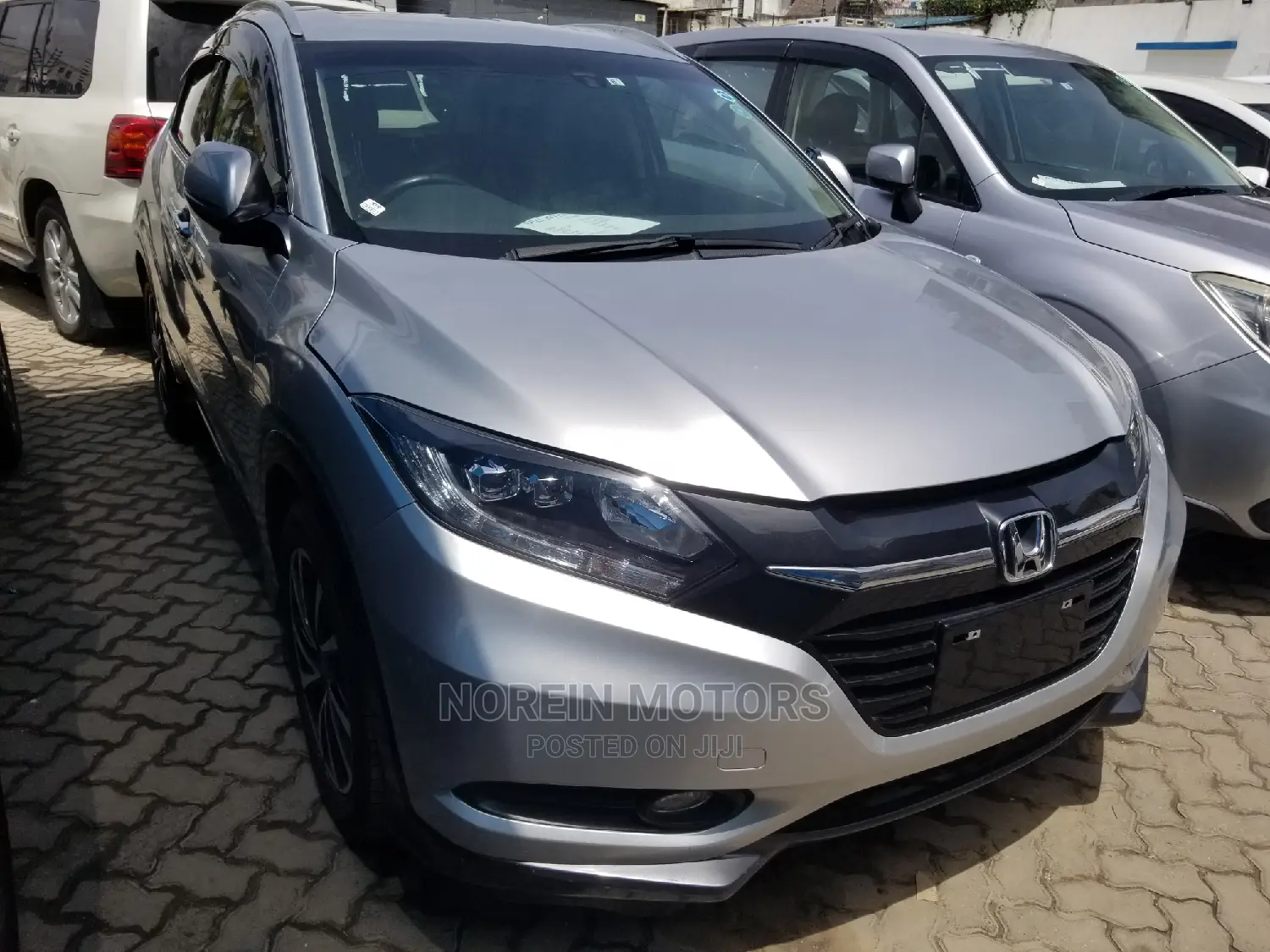 Honda Vezel 2015 Silver