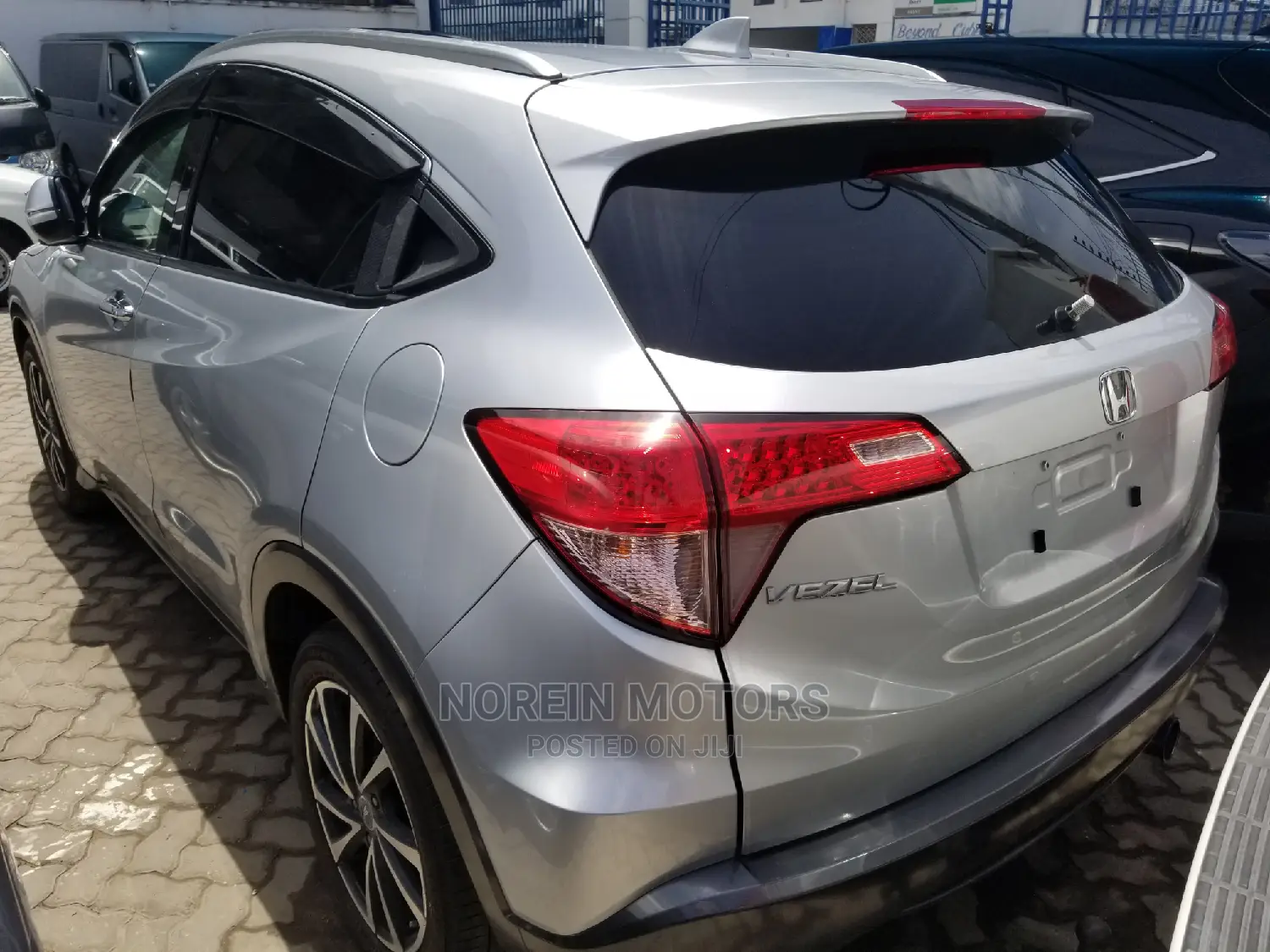 Honda Vezel 2015 Silver