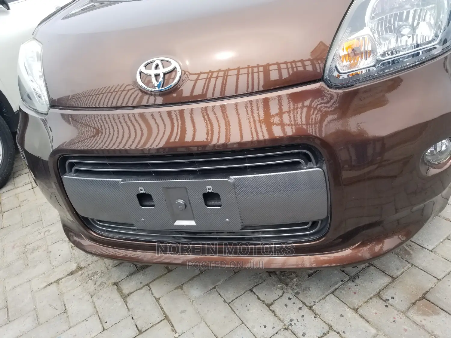 Toyota Porte 2015 Brown