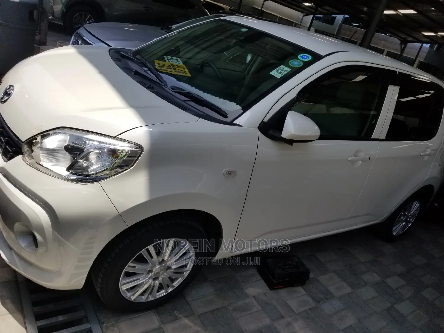 Toyota Porte 2015 White