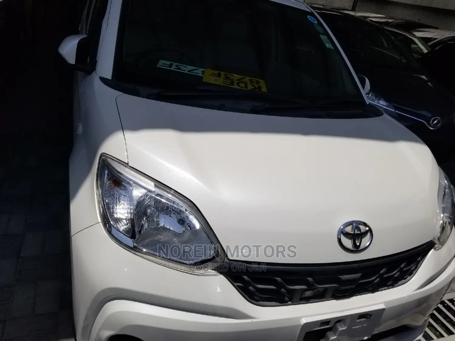 Toyota Porte 2015 White