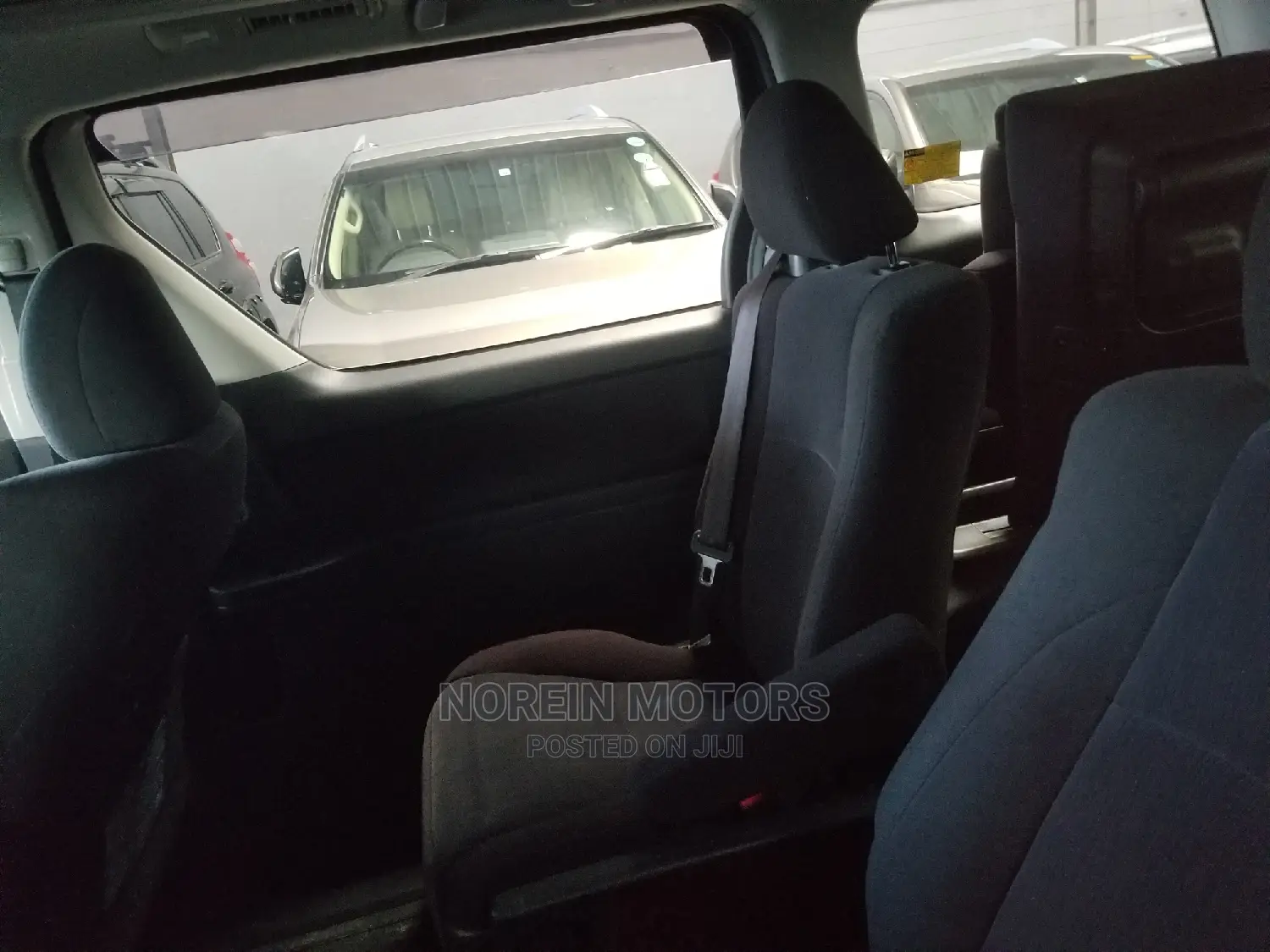 Toyota Vellfire 2014 Green