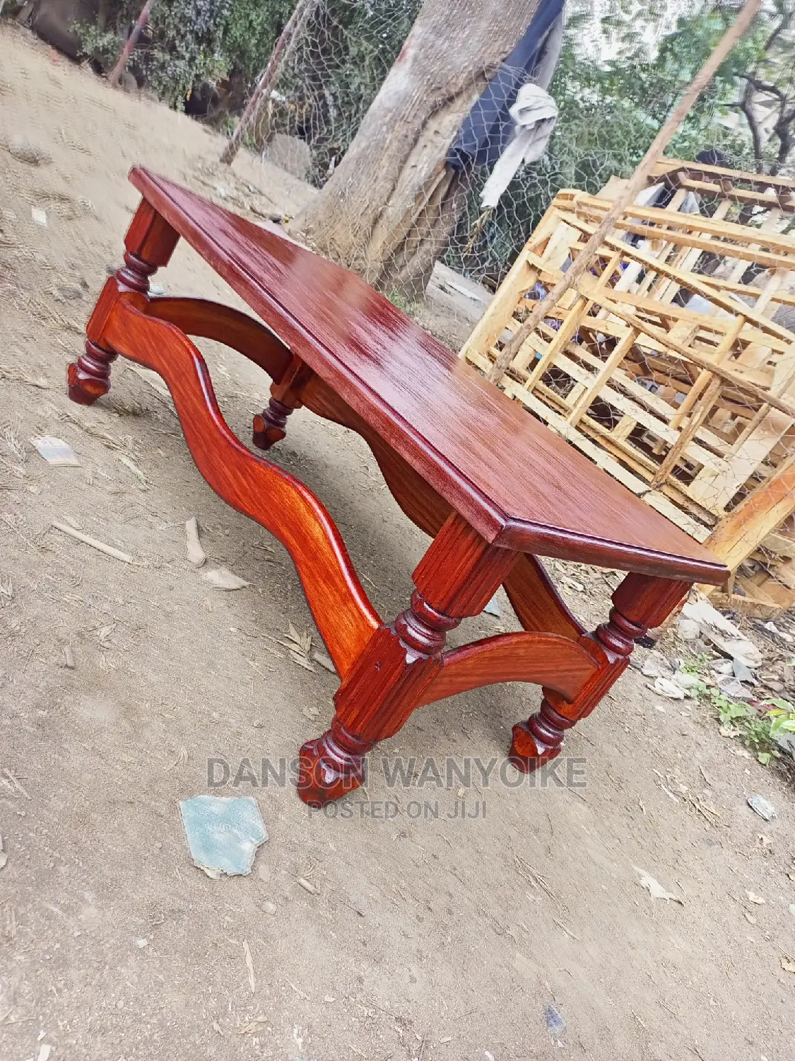 Table for Sale (Dan Furniture,Free Delivery)