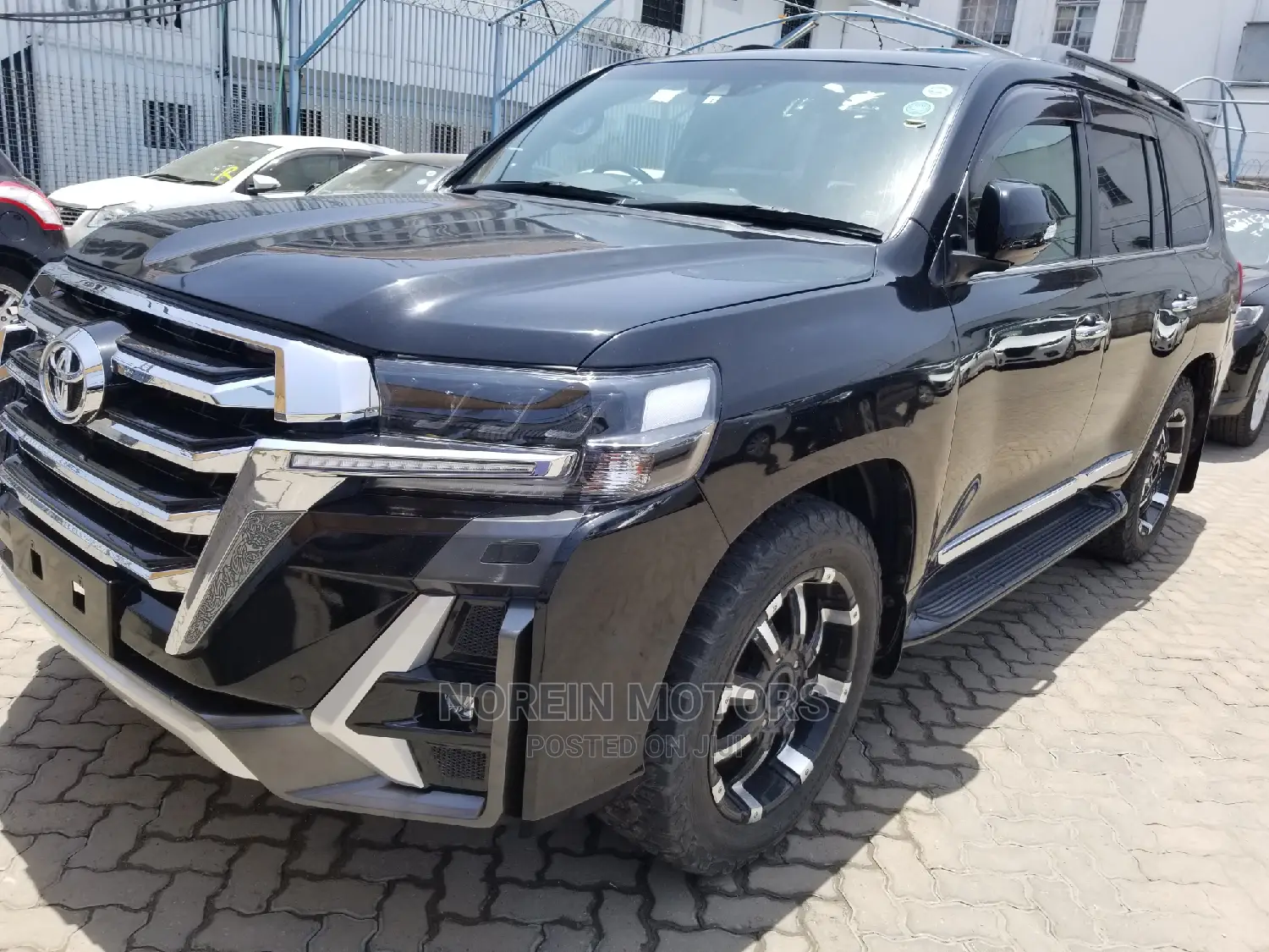 Toyota Land Cruiser 2017 Black