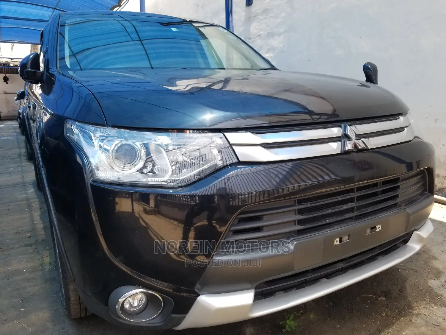 Mitsubishi Outlander 2015 Black