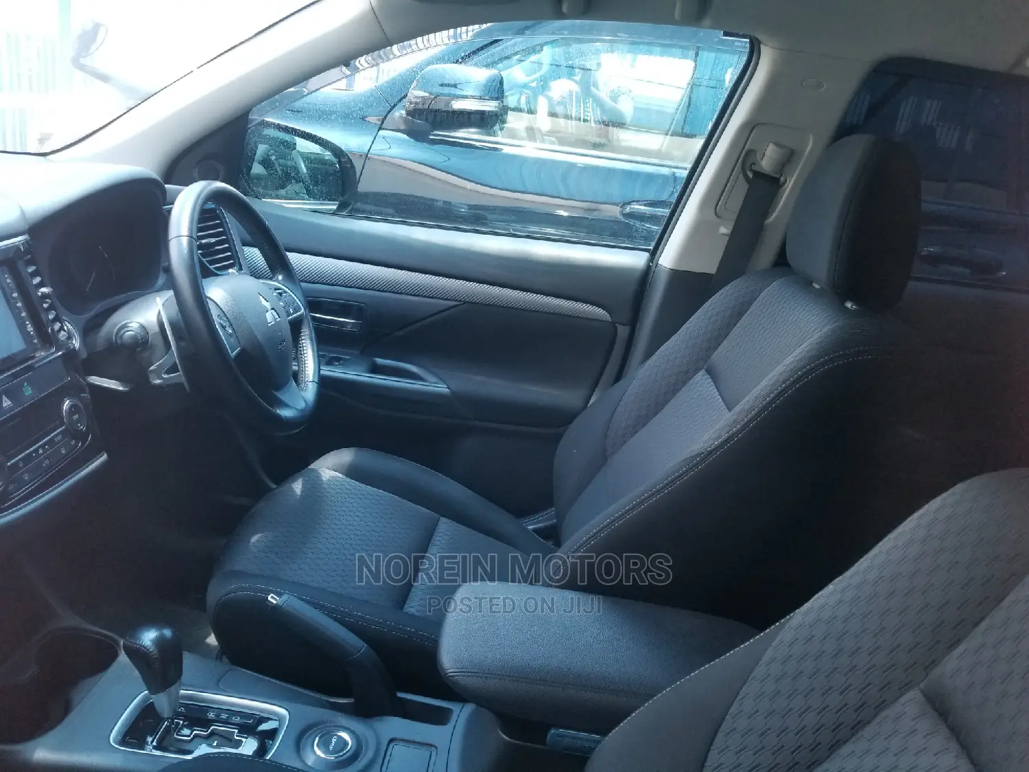 Mitsubishi Outlander 2015 Black