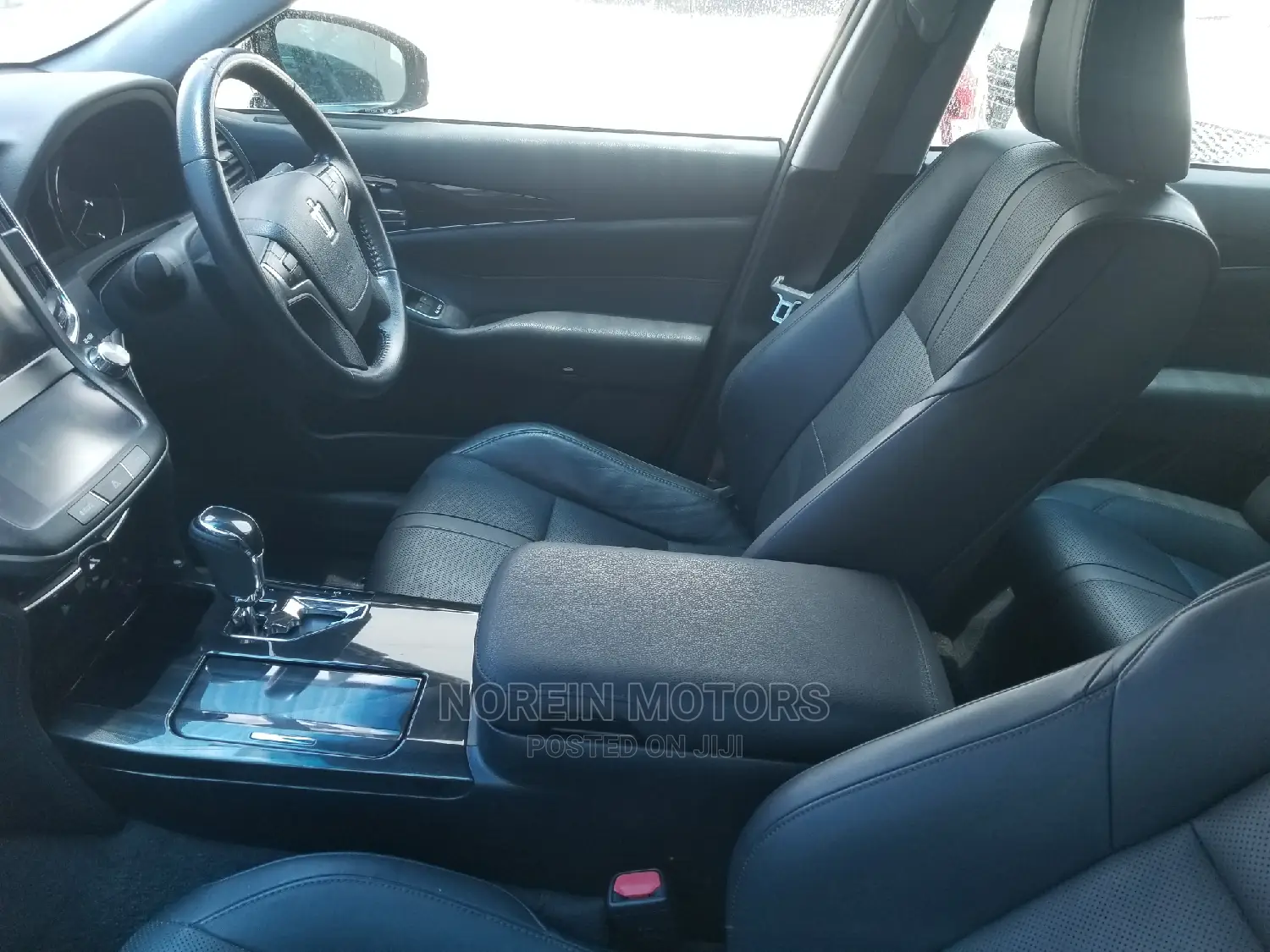 Toyota Crown 2014 Green