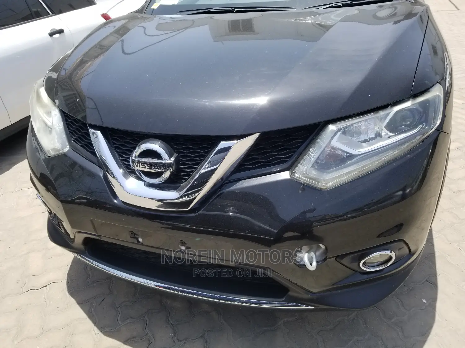 Nissan X-Trail 2014 SV Premium Black