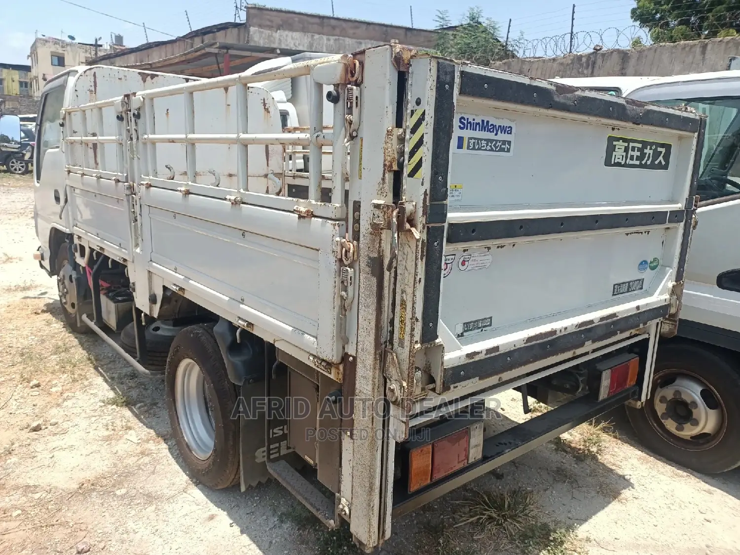 Isuzu Elf 4T