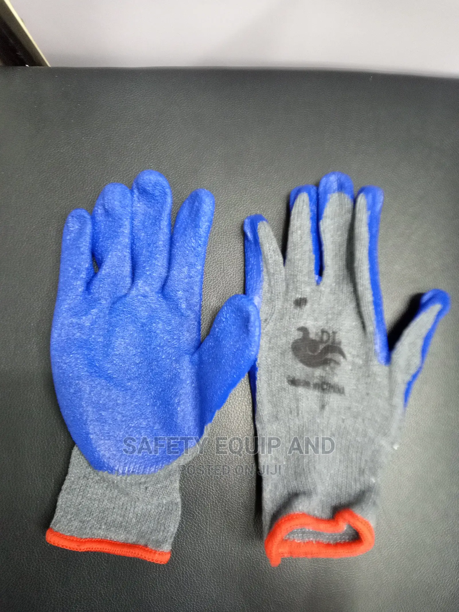 Safety Gloves With Diamond Grip