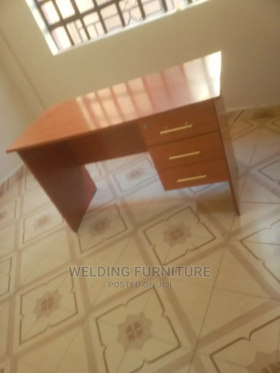 Office Desk 0.9m