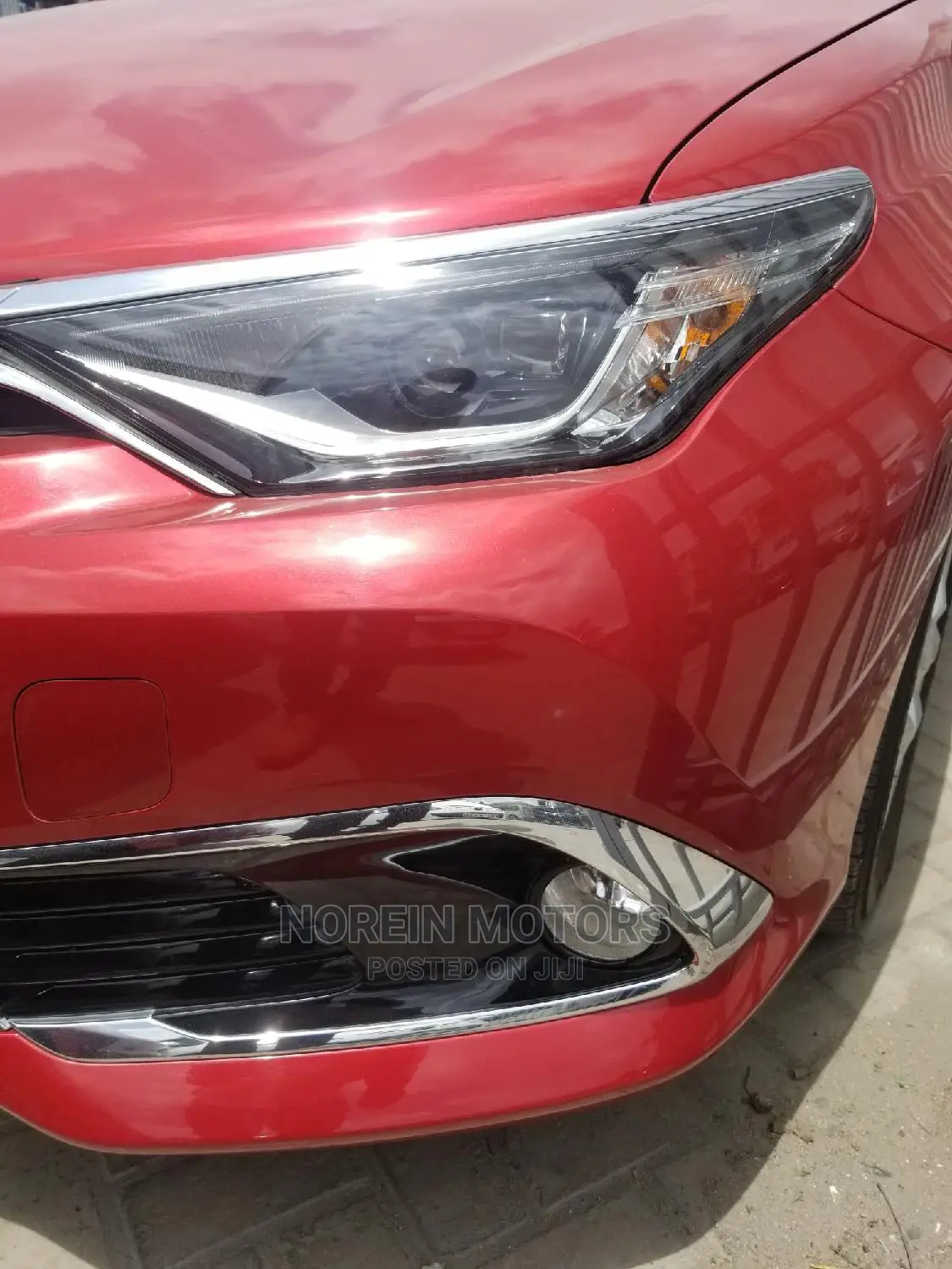 Toyota Auris 2015 Red