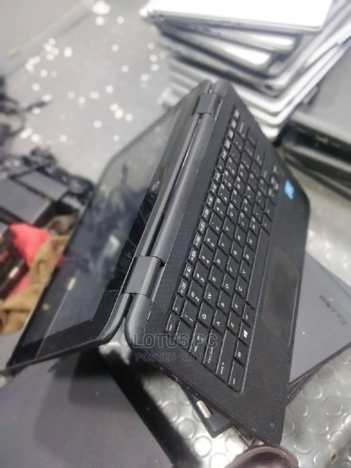 Laptop HP X360 310 G2 4GB Intel Celeron SSD 128GB