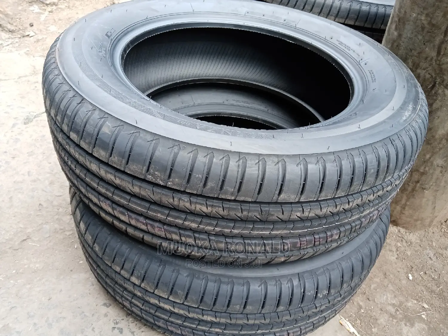 225/60r18 BRIDGESTONE TYRE (ALENZA 001) Made in Japan