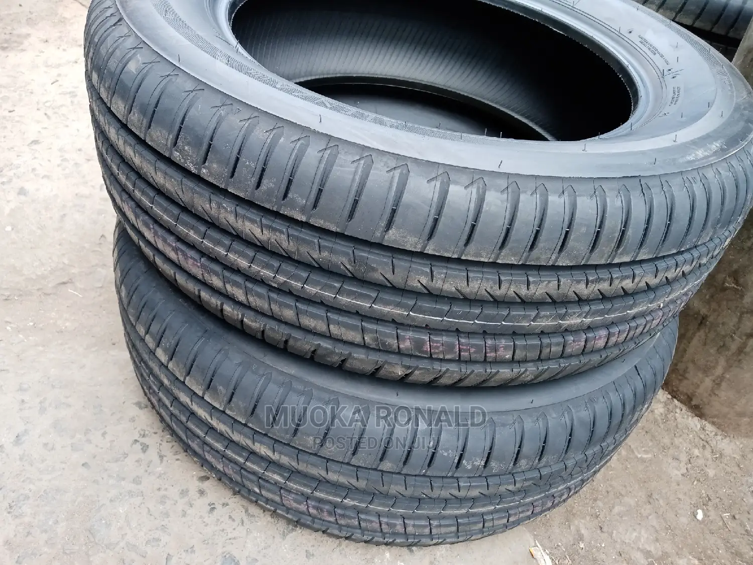 225/60r18 BRIDGESTONE TYRE (ALENZA 001) Made in Japan